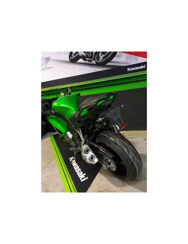 Must-Have Support de plaque V PARTS noir Kawasaki Z1000