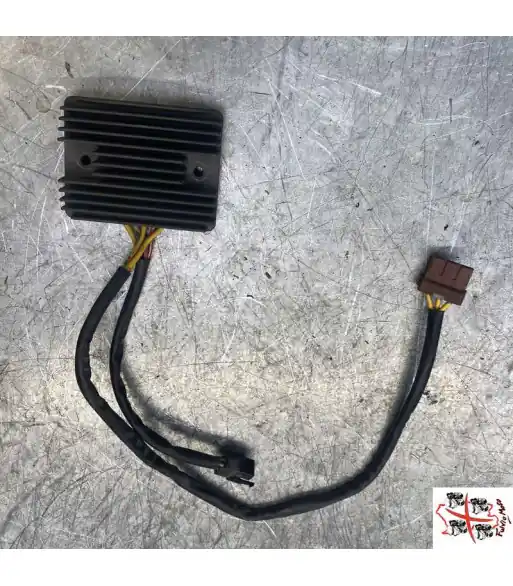 Usine Directe Régulateur PIAGGIO MP3 400 – 2010