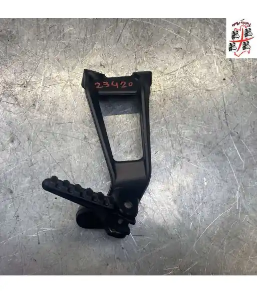 Prix Cassé Platine repose pied Arrière Droit KTM SUPER DUKE 1290 – 2017