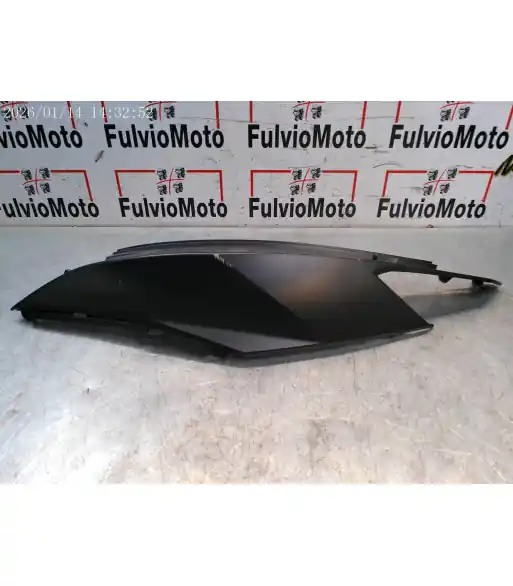 Marque Flanc de selle Gauche SYM JET 14 125 – 2021