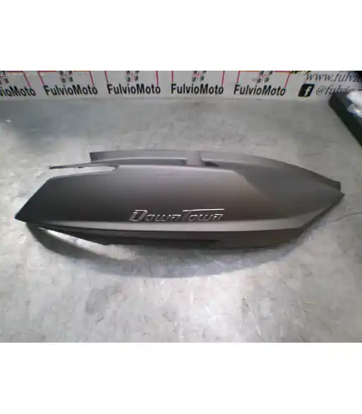 Flanc de selle Droit KYMCO DownTown 350 – 2016 Promotion