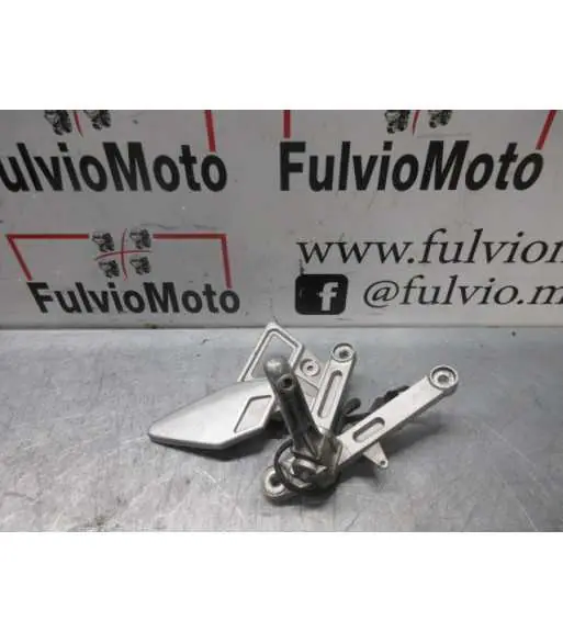 Authentique Platine repose pied Avant Droit YAMAHA TZR 50 – 2003