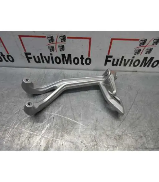 Usine Directe Platine repose pied Arrière Droit YAMAHA YZF 125 – 2020