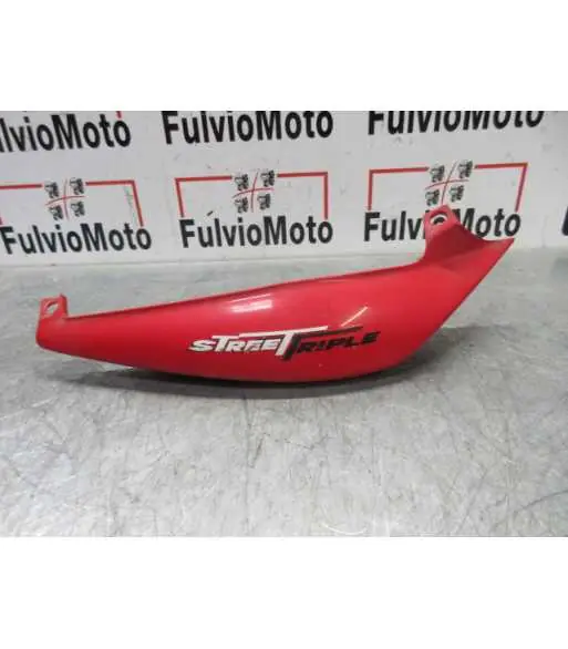 Flanc de selle Droit TRIUMPH STREET TRIPLE 675 – 2011 Promotion Saisonnière