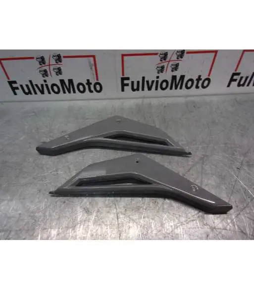 Top Vente Cache divers Paire GILERA GP 800 – 2003