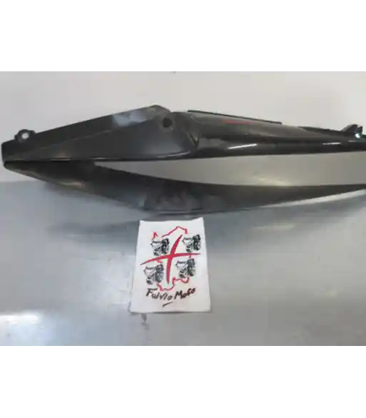 Usine Directe Flanc de selle gauche – HONDA CBF 600 – 2004