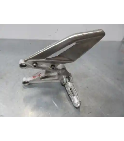 Cale pied pilote gauche – TRIUMPH STREET TRIPLE 765 – 2018 Vente Flash