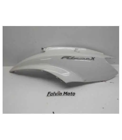 Flanc de selle G – MBK FLAME X 125 – 2006 Prix Promo