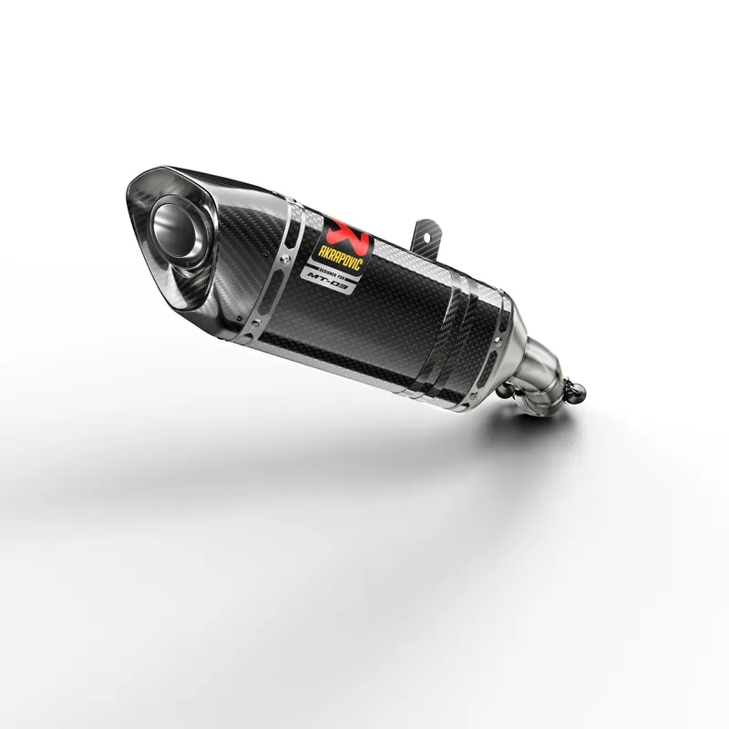 Silencieux slip-on Akrapovic Yamaha MT-03 & R3 en carbone avec homologation (EU4) Vente Directe