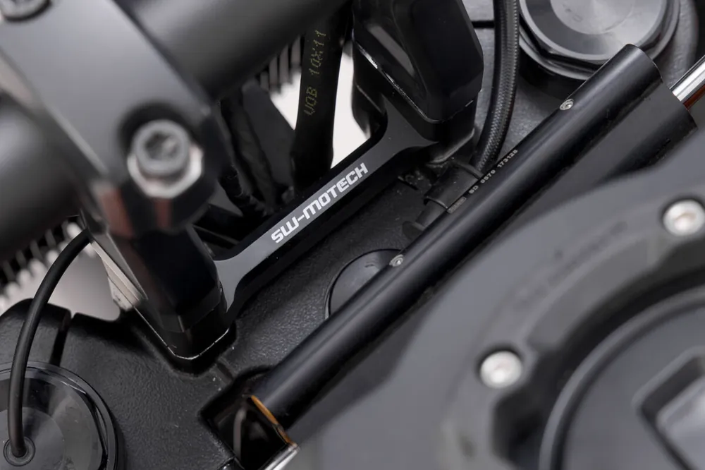 Livraison Express SW-Motech Réhausse de guidon, noir pour guidon Ø 32 mm, H=50 mm pour Harley Davidson Pan America - SW Motech