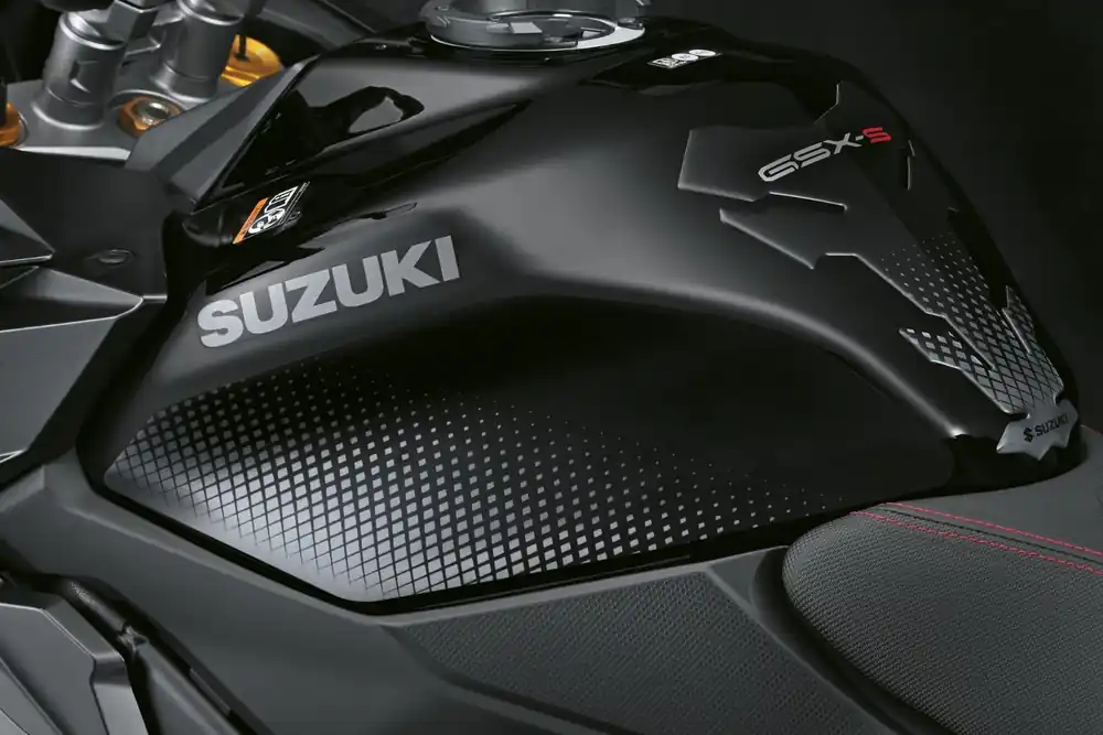 Authentique Film de protection du réservoir noir pour Suzuki GSX-S 1000 GX (24-) Original