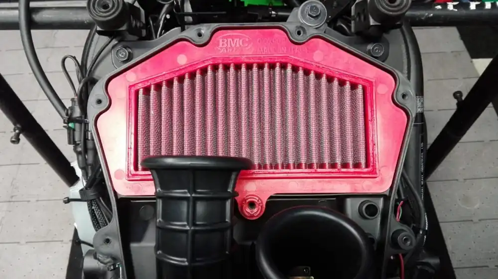 Commander Vite Filtre à air BMC sport pour Kawasaki Ninja 400 / Z 400 (18-)