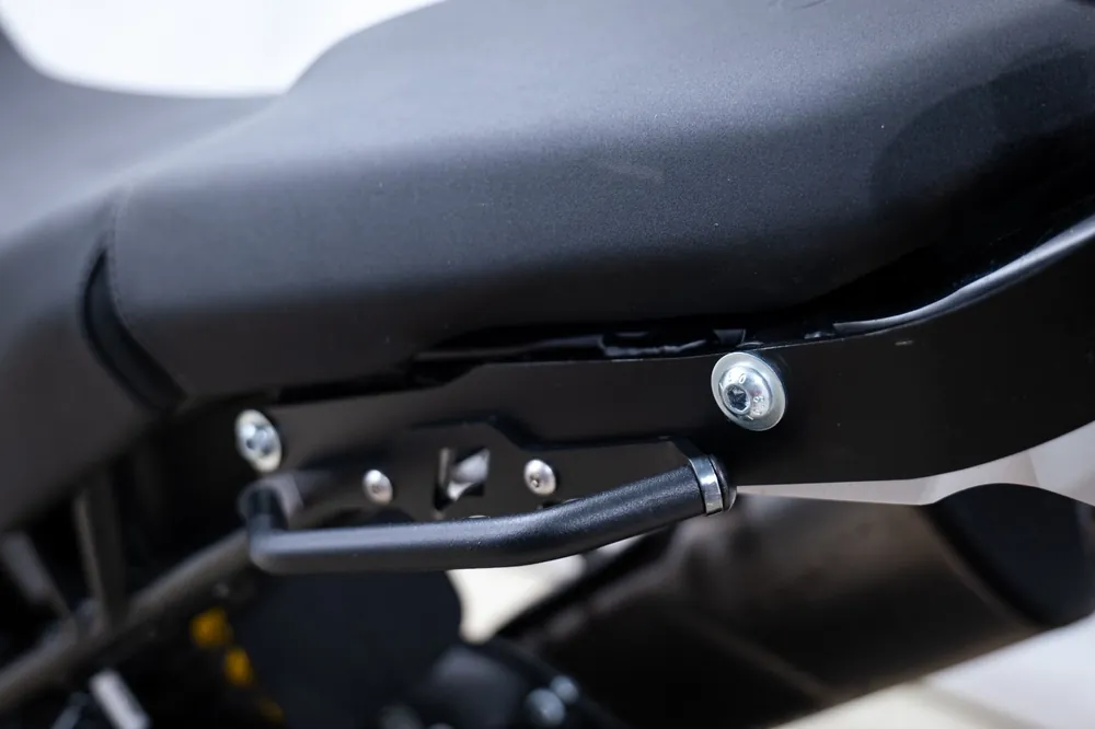 Poignées de maintien du passager pour Ducati DesertX, noir Satisfait Ou Remboursé