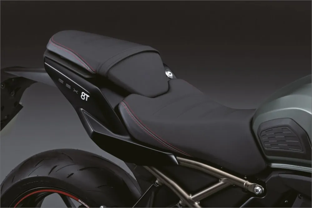 Sitzbank Set für Suzuki GSX-8T (25-) Original Jusqu&rsquo;à Épuisement Des Stocks